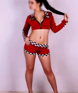 Ирина Анкета массажистки Ирина - Фото 1, метро Ладожская, 27 лет, №2126