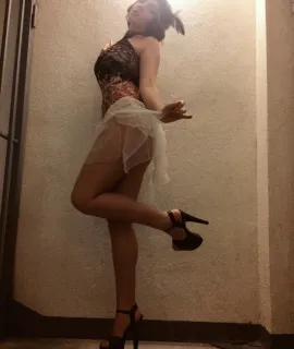 Елена Анкета массажистки Елена - Фото 1, район Невский, 23 года, №2203