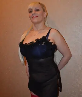 Анкета массажистки Альбина - Фото 1, метро Московская, 33 года, №2289