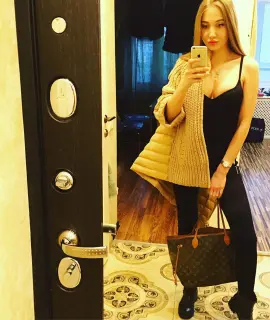 Анкета массажистки Камилла - Фото 1, метро пр-кт Просвещения, 32 года, №2311