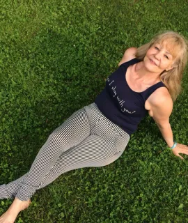 Анкета массажистки Лера - Фото 1, метро Озерки, 44 года, №2324